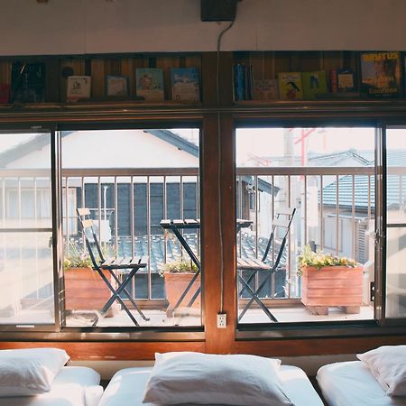 宿たぬきのねどこ Guesthouse Tanuki Tokoname Extérieur photo